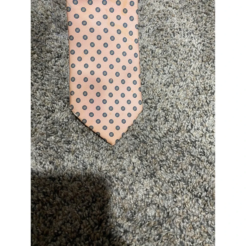 Necktie Accents by Hyatt Mens Peach Fair Silk Geometric Medallion One Size